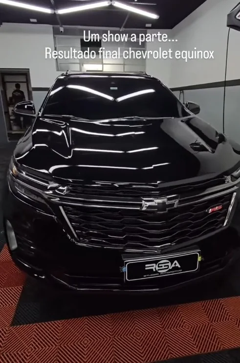 Chevrolet Equinox preta após detalhamento automotivo